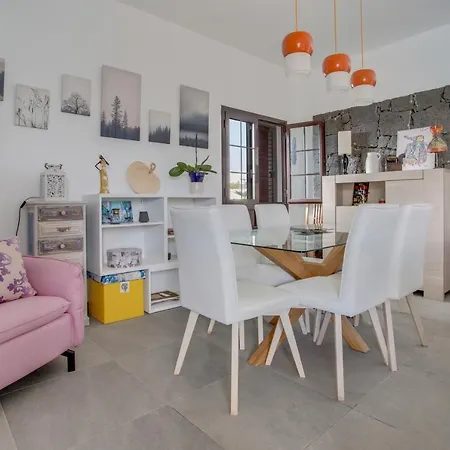 Kodotoma * Yaiza (Lanzarote)